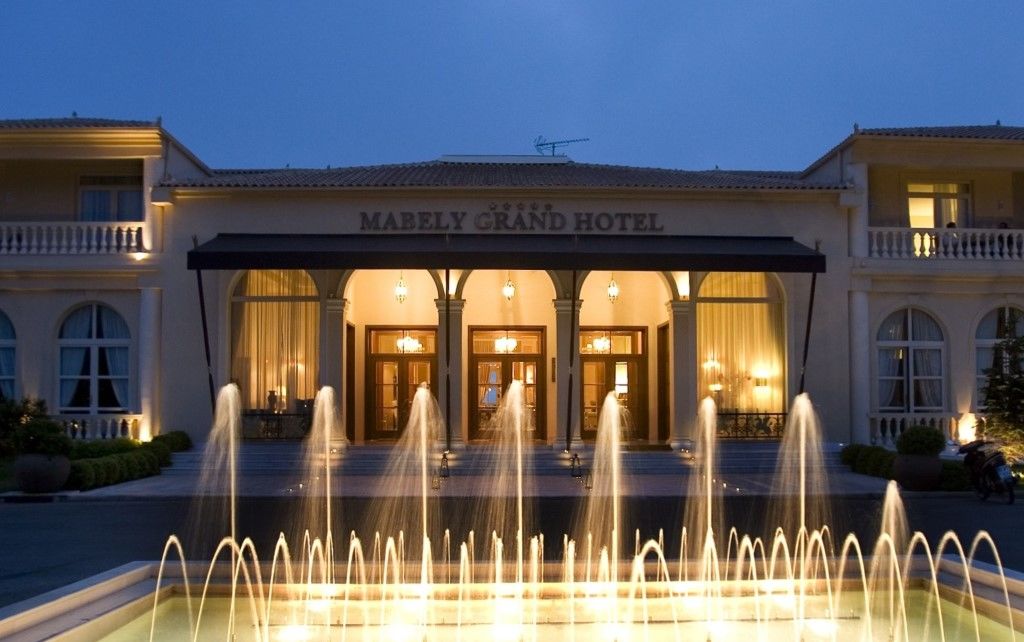 Mabely Grand Hotel Kampi  Exterior photo